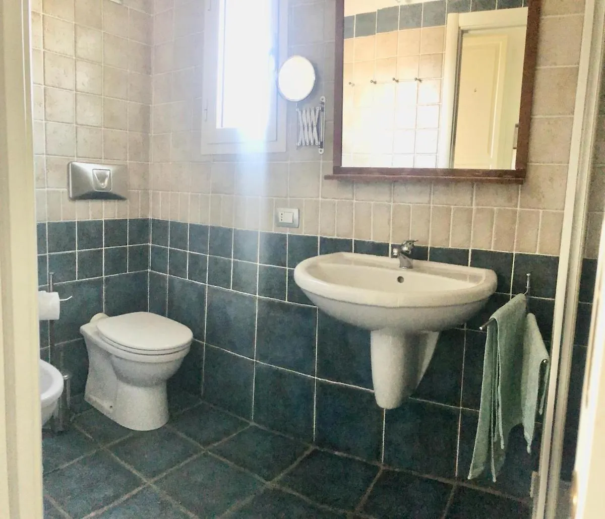 Villa Mare Azzurro, 2 Passi Dal Mare Simius Italia