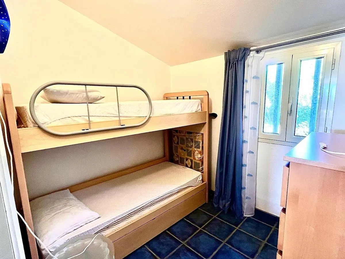 Villa Mare Azzurro, 2 Passi Dal Mare Simius Casa vacanze