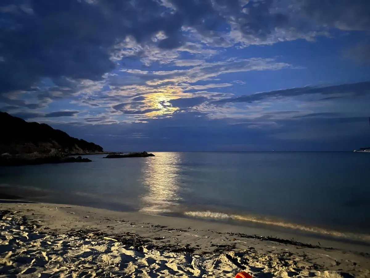 Villa Mare Azzurro, 2 Passi Dal Mare Simius Σπίτι διακοπών