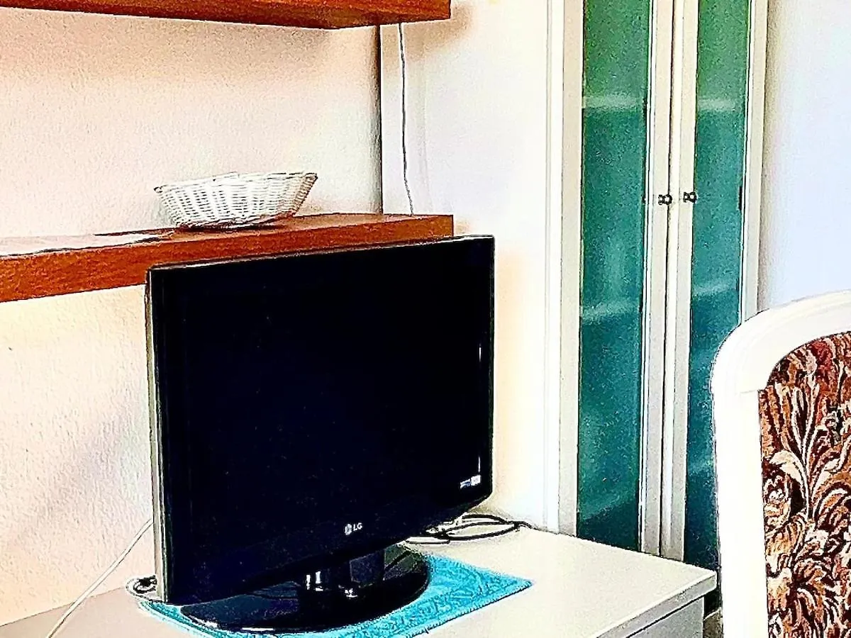 Villa Mare Azzurro, 2 Passi Dal Mare Simius 0*,  Italia