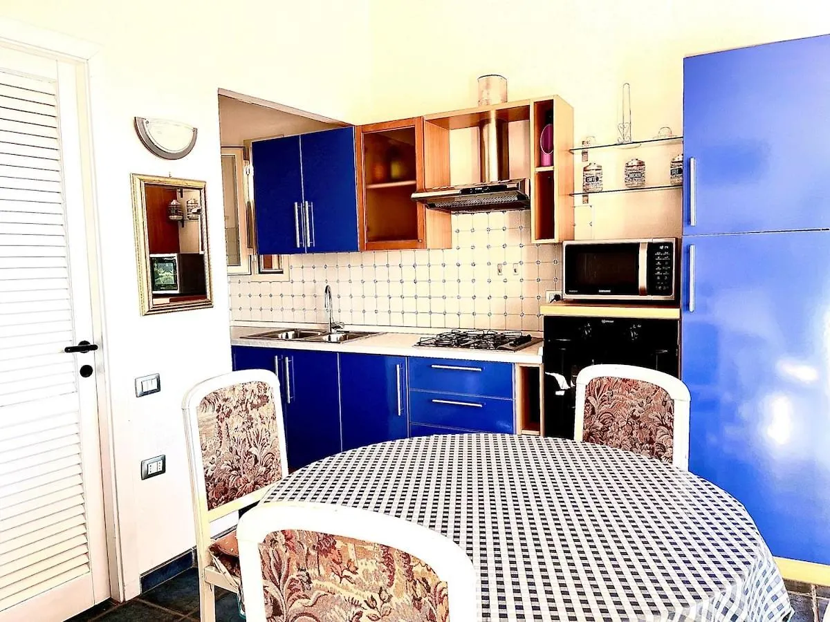 Villa Mare Azzurro, 2 Passi Dal Mare Simius Casa vacanze
